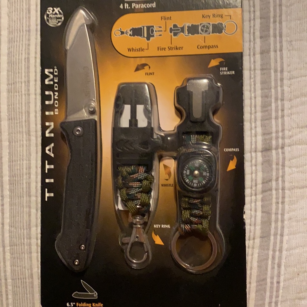 Camillus NIMBLE Folding Knife, Keychain, Fire starter, and Compass NEW